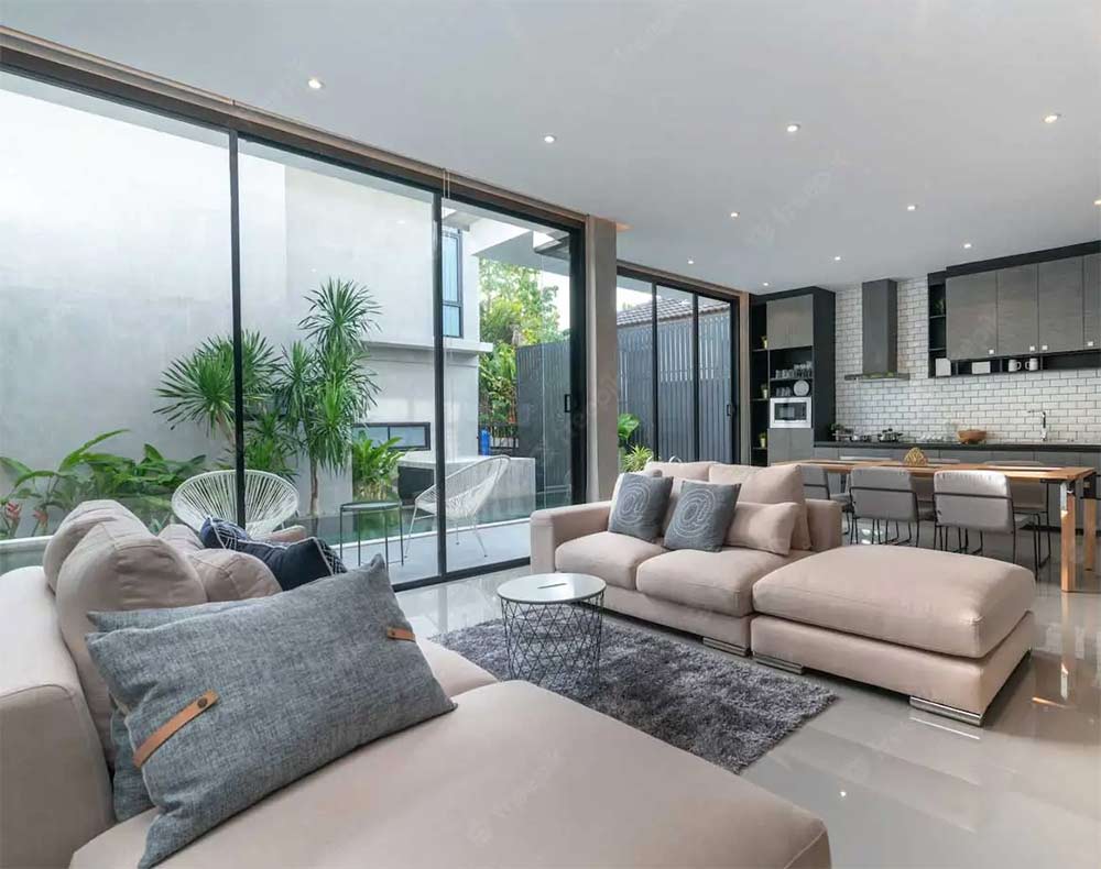 Kalpataru 3 BHK Goregaon West